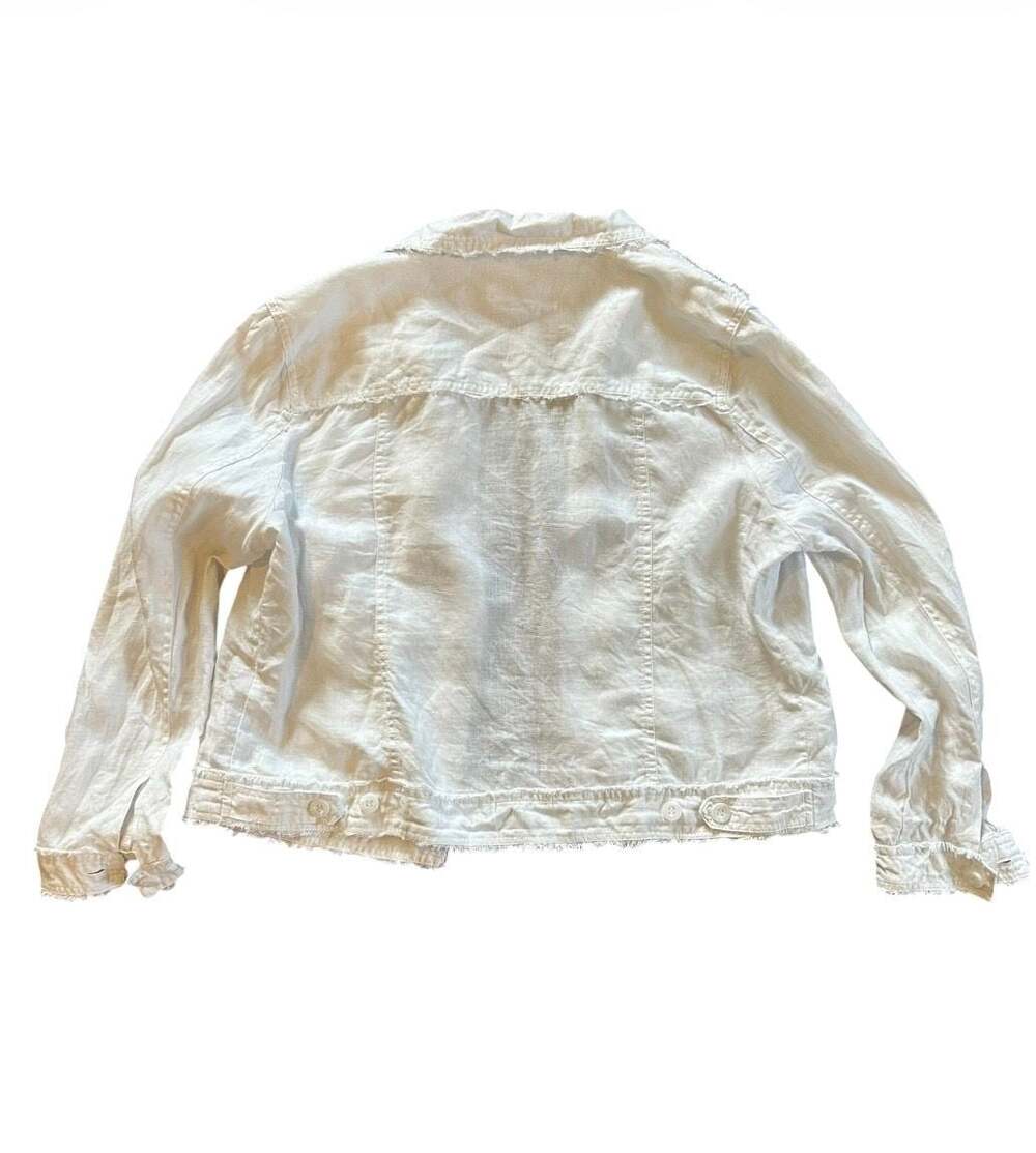 Lulu-B White Linen Raw Edge Button Up Jacket - Picture 2 of 5